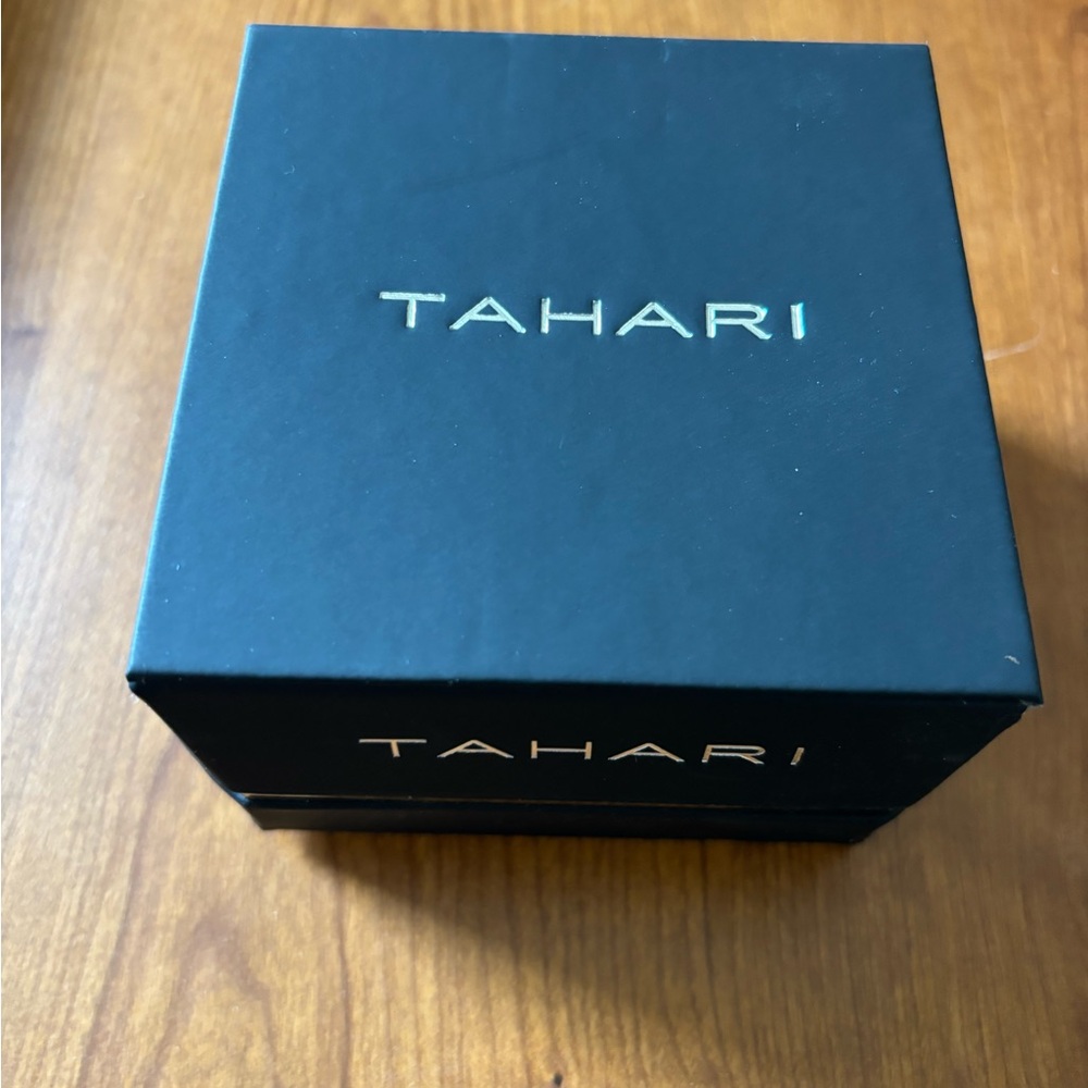 NWT Tahari Silver and Blue Elegant Watch Set - Picture 2 of 4